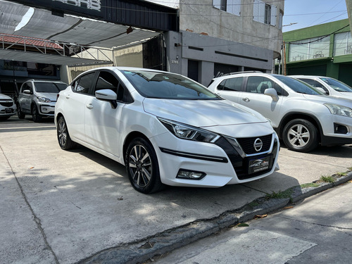 Nissan Versa 1.6 Advance At