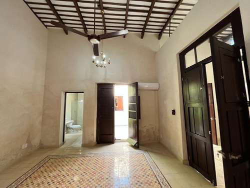 Impresionante Casa En Venta Estilo Colonial En Merida Centro (avc-2585)