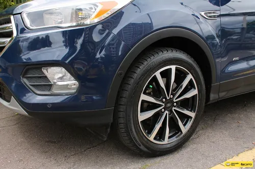 Ford Escape 2.0 Titanium At 4x4