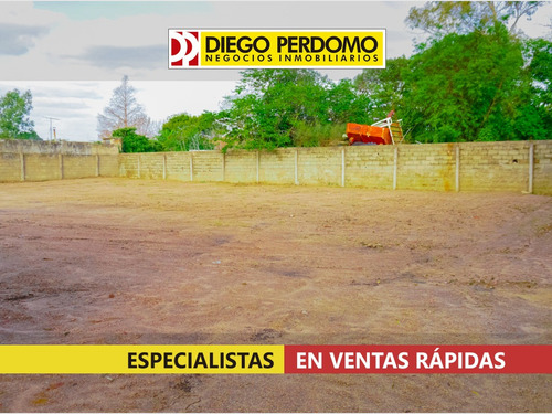 Terreno De 3042m² Con Construcción, San José De Mayo