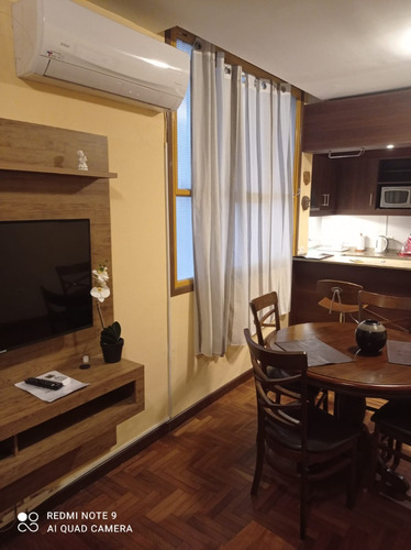 Bajo De Precio!!! Oferta Oportunidad Vendo Apartamento Al Frente En Centro 2 Dormitorios Muy Amplios, Centro, Aguada, Puerto 