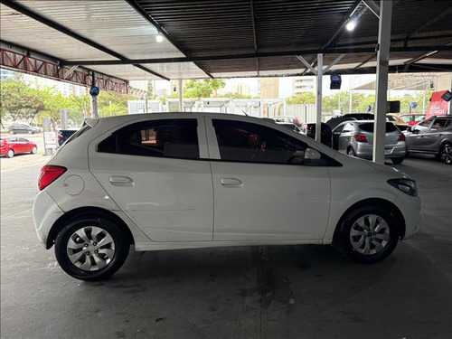 Chevrolet Onix Onix 1.0 mt lt