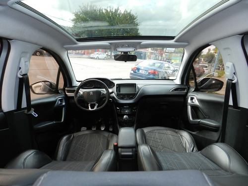 Peugeot 208 Feline 1.6