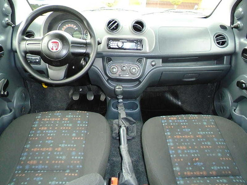 Fiat Uno Vivace 1.0 8v Flex 4p Mec.