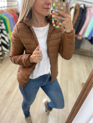 Imagen 7 de 10 de Campera Ultralivina Corta S/ Pluma Mujer The Big Shop Rosa