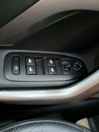 Peugeot 208 1.6 Feline