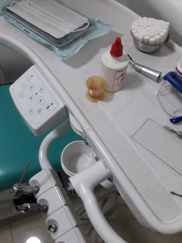 Sillon Dental + Compresor + Taburete + Scaler Y Bandeja (Usado)
