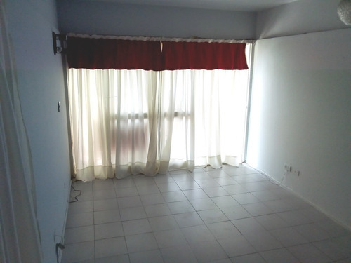 Imagen 8 de 14 de Departamento 2 Amb Y Medio Cerca Gcba P.patricios Retazado