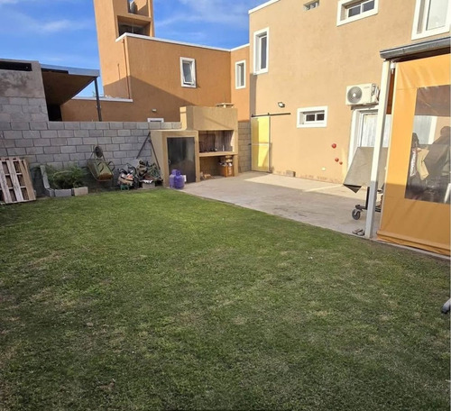 Duplex 2 Dormitorios, Barrio Las Toscas