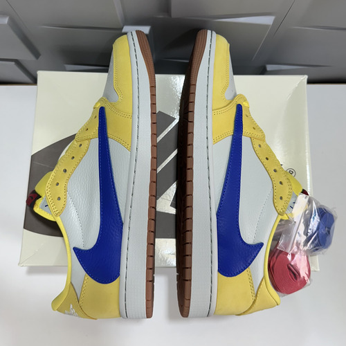 Air Jordan 1 Low Travis Scott Canary 44 (Usado)