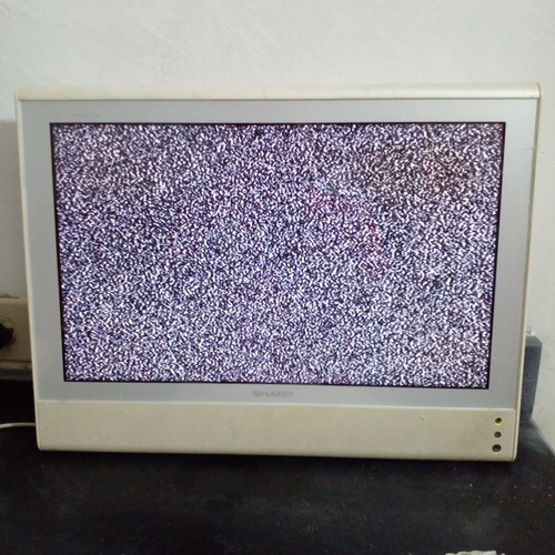Imagen 1 de 2 de Vendo Tv Lcd Sharp 19 Pulgadas Ref 50