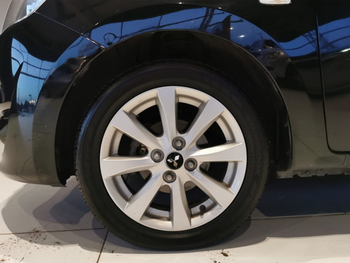 Mitsubishi Mirage Extra Full 2016