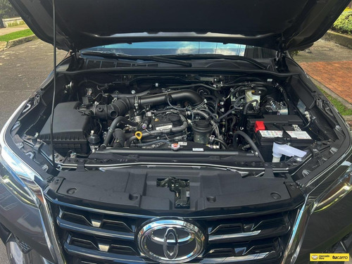 Imagen 25 de 25 de Toyota Fortuner Srv 4x4 2.7 Gasolina Entrega Inmediata Estre