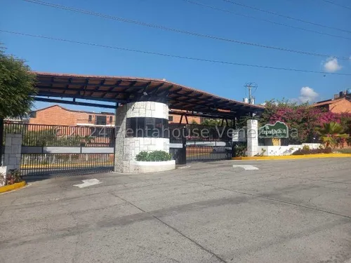 Venta De Townhouse Guatire Mr