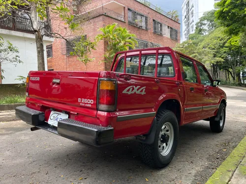 Mazda B2600 2.6 B2600