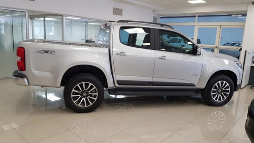 Imagen 3 de 9 de Chevrolet S10 Cd 2.8 Td 4x4 Hc At Gr