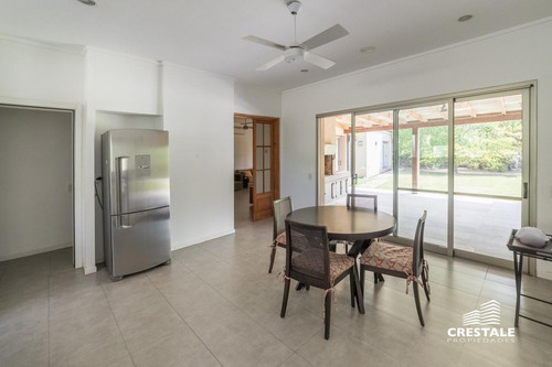 Imagen 11 de 30 de Excelente Casa De 5 Dormitorios En Venta - Rosario Golf Country Club