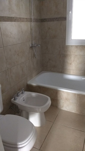 Imagen 9 de 13 de Departamento Venta Barrio General Paz 1 Dormitorio Balcón