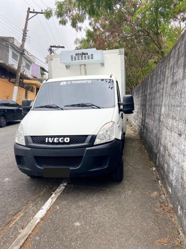 Imagem 2 de 8 de Iveco Daily 35s14
