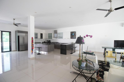 Imagen 6 de 30 de Casa En Venta En Bucerias A Pasos De La Playa