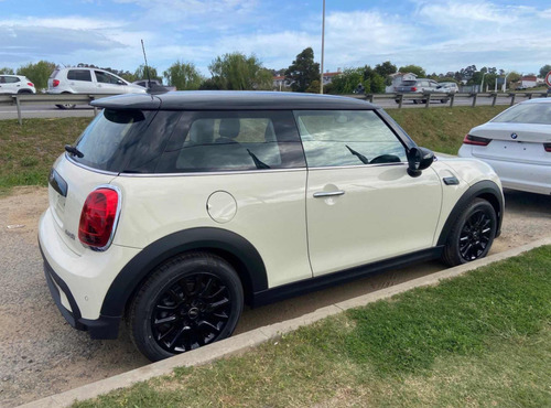 Imagen 13 de 22 de Mini Cooper Cooper Essential 1.5 Manual