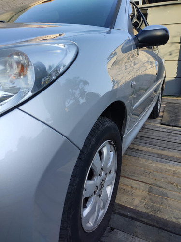 Peugeot 207 1.6 Sedan Xt Tiptronic