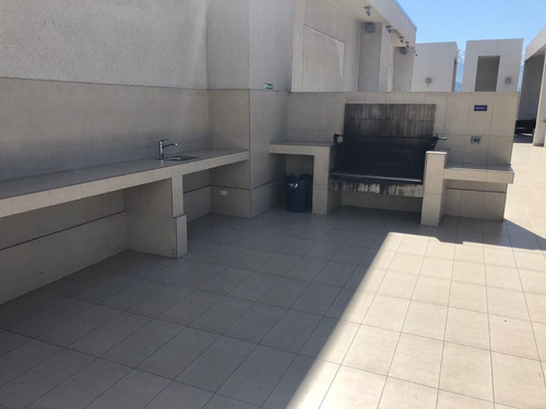 Plena Avenida Las Condes Estupendo Departamento Con Terraza