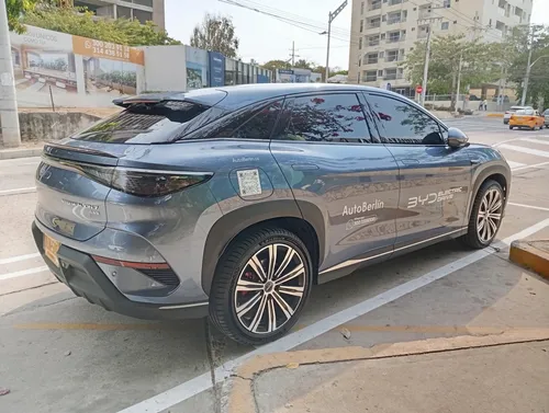 BYD Sealion 7