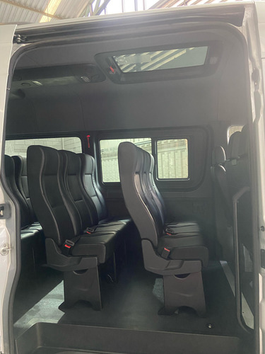 Mercedes-Benz Sprinter Van Sprinter 417 2024 teto alto prata com 74 mil km!