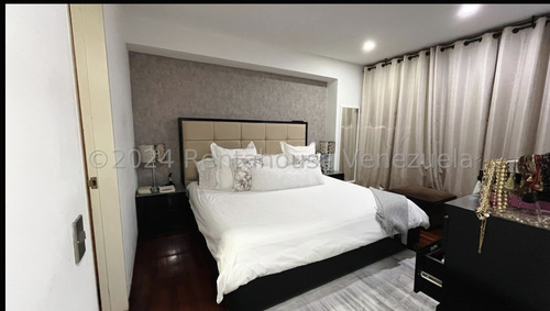 En Piso 1 Amplio Y Espectacular Apartamento, Muy Bien Ubicad