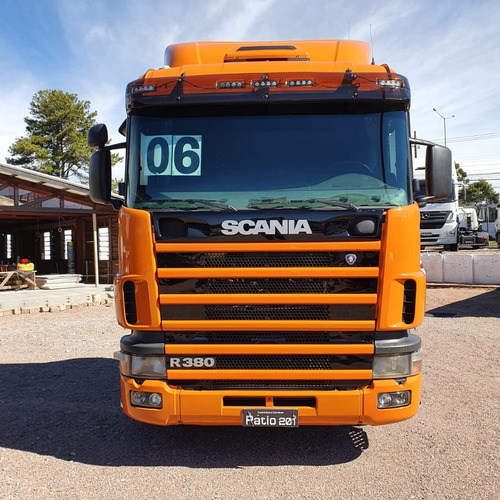 Caminhão Scania R380 Cavalo Toco 4x2 - 2006 - R114 380
