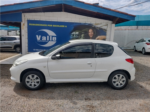 Imagem 2 de 12 de Peugeot 207 1.4 Xr 8v Flex 2p Manual