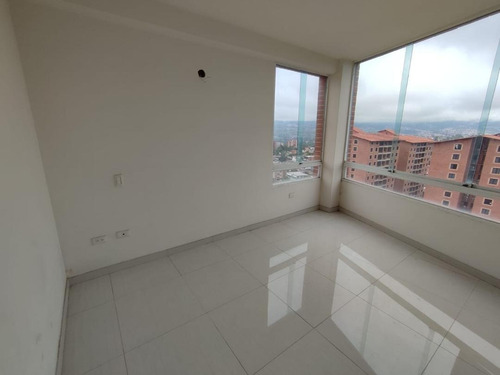 Imagen 10 de 18 de En Venta Apartamento Exclusivo Palazzo Ambruzzo. Adlz