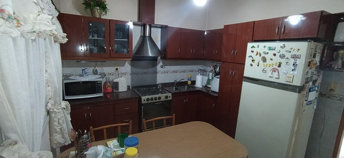 Casa En Venta En Lanús Oeste, Lanús, G.b.a. Zona Sur
