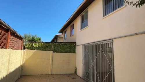 Venta De Casa En Avenida Santa Luisa, Quilicura