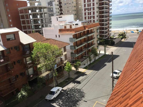 Imagen 13 de 15 de Departamento En Playa Grande. Ideal Dos Familias.