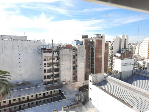 Imagen 9 de 11 de Departamento De 2 Ambientes En Venta En Once. Moderno