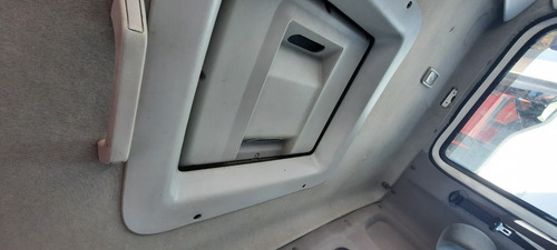 Imagem 10 de 19 de Vw 15 180 Constellation 4x2 Caçamba Basculante Facchini 2009