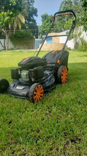 Imagen 5 de 7 de Podadora Ukura 7 Hp De Uso