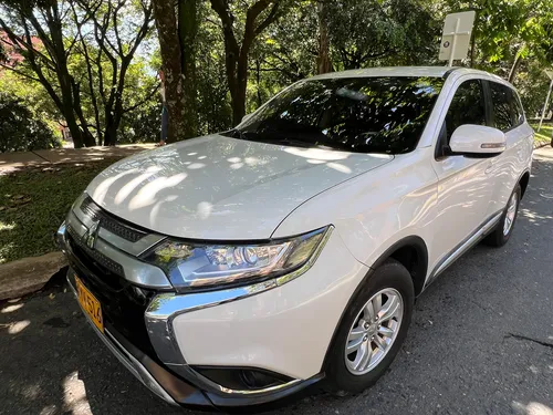 Kaiteki 2.4 4x4 Cvt Lx - Blanco Perla - 4x4 - 2.360 Cc