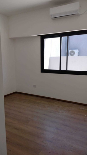 Imagen 8 de 14 de Simbron 6000. Ph 3 Amb A Estrenar. Patio. Terraza. Villa Rea