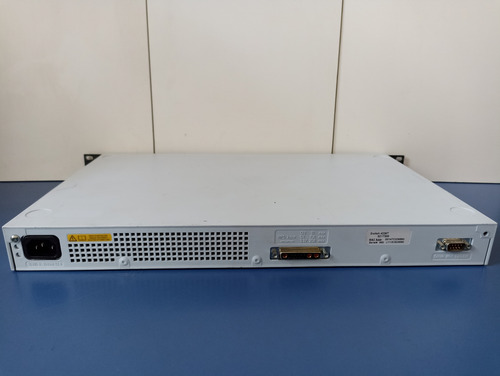 Switch 3com Superstack 3c17300 4226t 10/100 Com Nf (Usado)