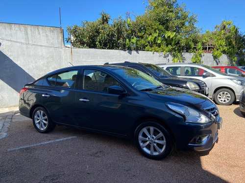 Nissan Versa Extra Full! Permuto - Financio