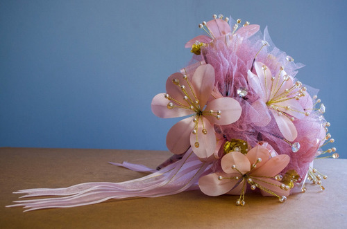 Imagen 2 de 4 de Ramo Bouquet Artificial Novia Quinceañera Vanessa Hadas
