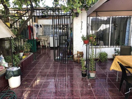 Vende Casa Grande 4 Dorm, 2 Baños, A Pocas Cuadras Metro Rod