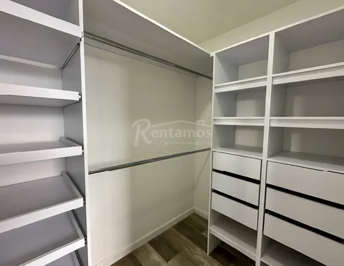 Apartamento En Arriendo En El Poblado. Cod A776155