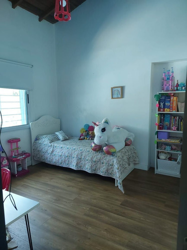 Imagen 11 de 16 de Venta De Chalet En Barrio Aeronautico- Ituzaingo Norte