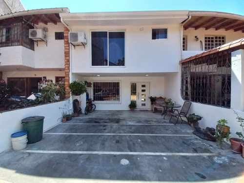 Casas En Venta En San Cristobal.