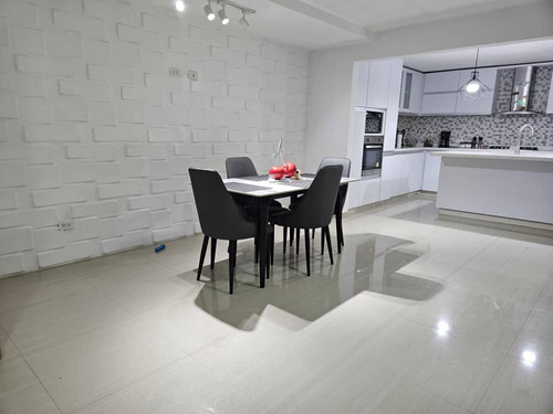 Moderno Townhouse En Vista Dorada, Guatire (negociable)