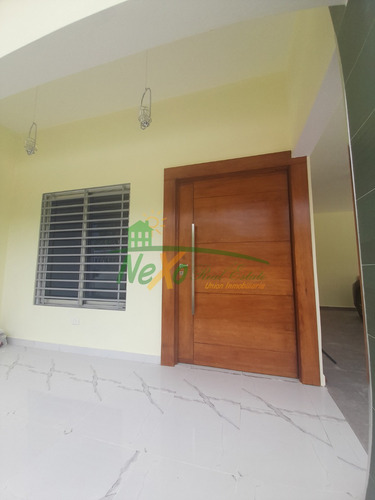 Casa En Venta Exclusivo Residencial Cerrado, Santiago (hfc-205)
